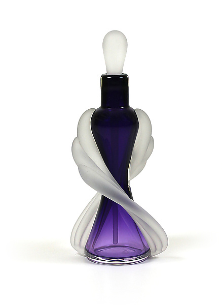Design  Glass perfume bottle, Beautiful perfume bottle, Perfume bottle art