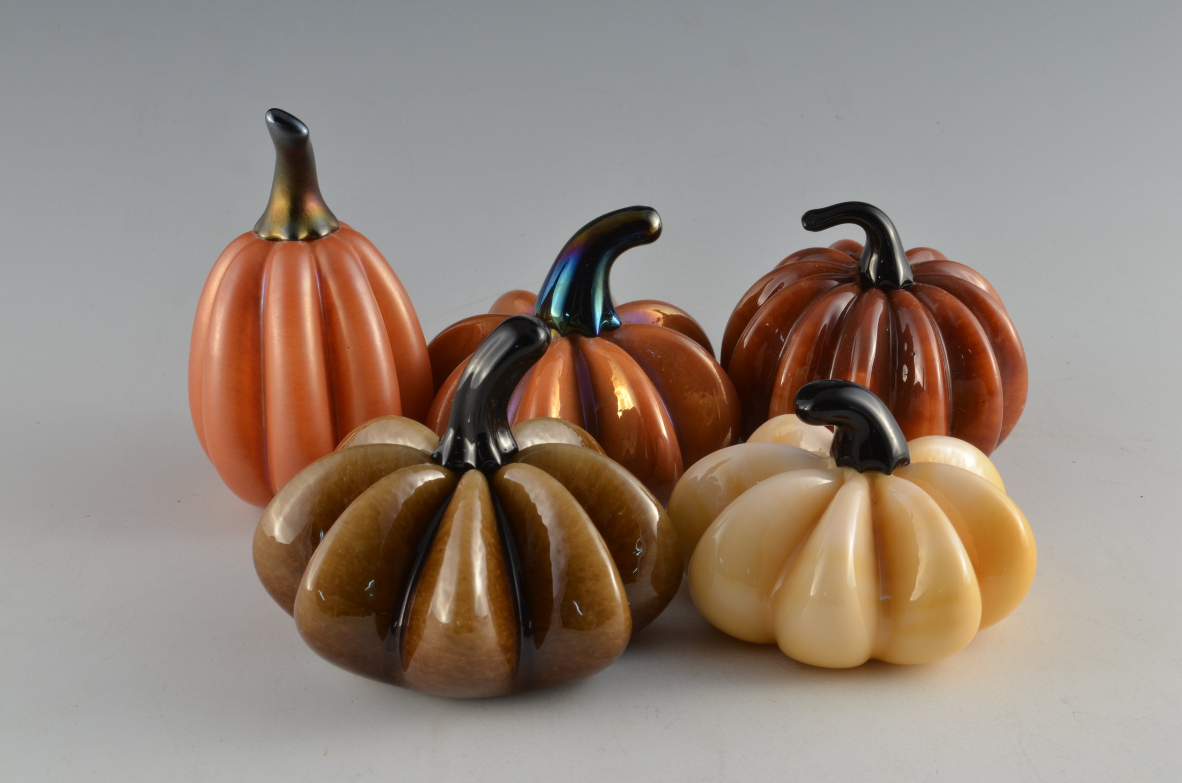 Autumn Super Mini Pumpkins by Donald Carlson (Art Glass Sculpture