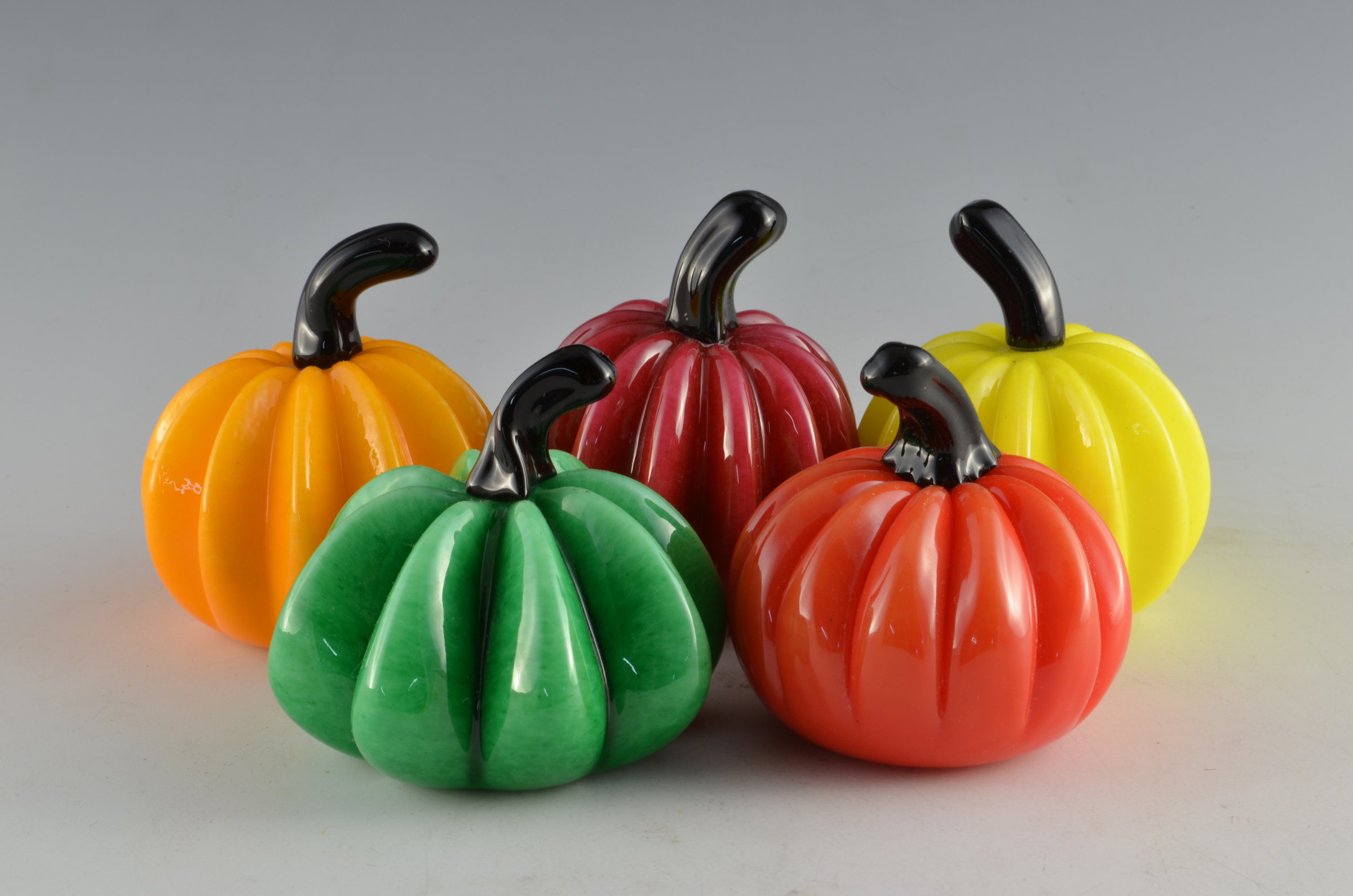 Bright Super Mini Pumpkins by Donald Carlson (Art Glass Sculpture